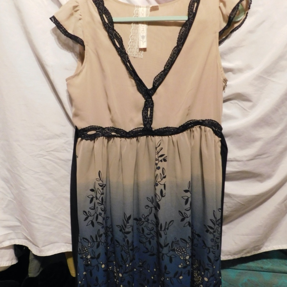 Nick and Mo Boho V-Neck Dress  Anthropologie Large